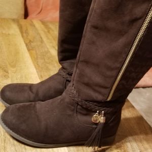 MK Girls boots. Make a offer.